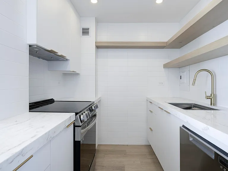 2800 N Flagler Dr #709 — Photo 6