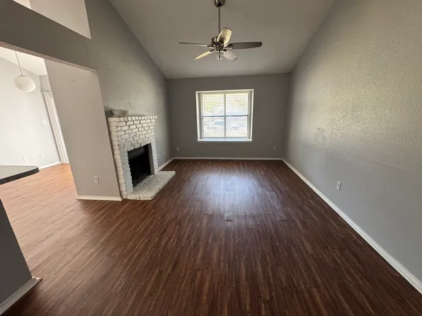 7409 Bogart Dr APT A, North Richland Hills, TX 76180