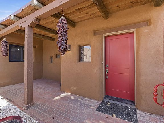 5th image of 159 El Rey Dr NW