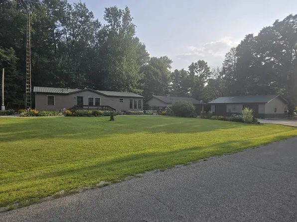 769 Kosmerick Rd, Bronson, MI 49028