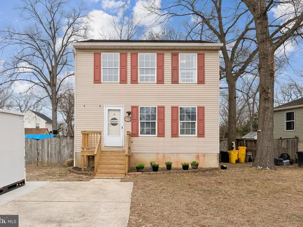 704 202nd St, Pasadena, MD 21122