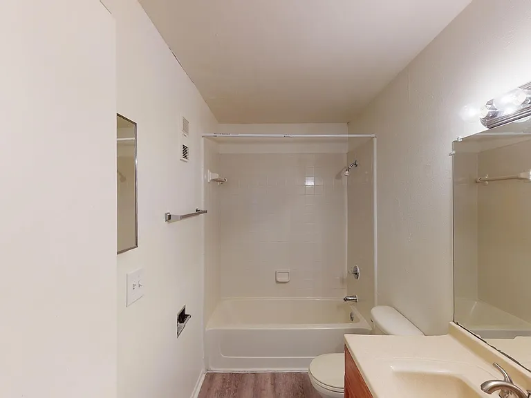 Lakewood Place — Photo 85