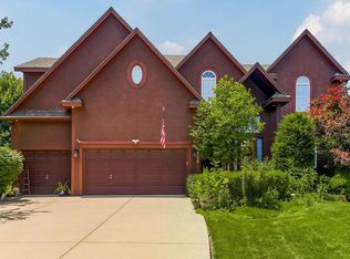 14330 Bluejacket Ln, Overland Park, KS 66221