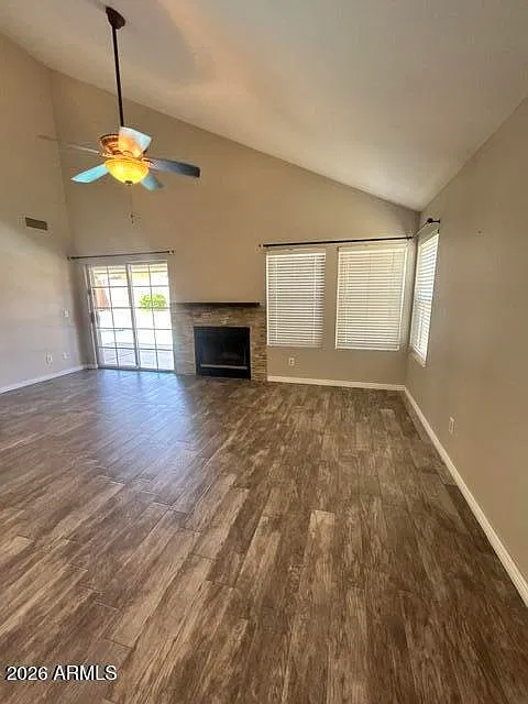 3 bed, 2.0 bath, 1448 sqft, $2,800 — Photo 2