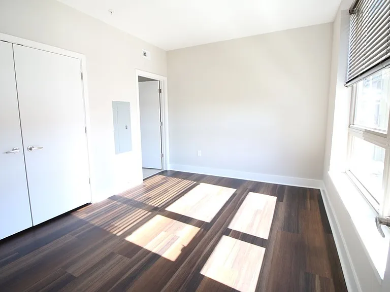 Main2525 — Photo 75