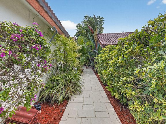 4th image of 21700 Club Villa Terrace