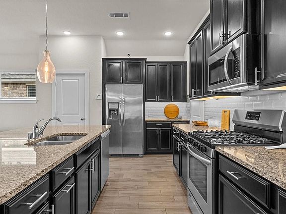 3rd image of 439 Bayberry Landing Way