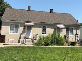 943 Cole Rd, Monroe, MI 48162