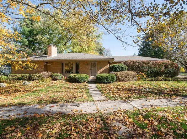 1831 Covington Dr, Ann Arbor, MI 48103