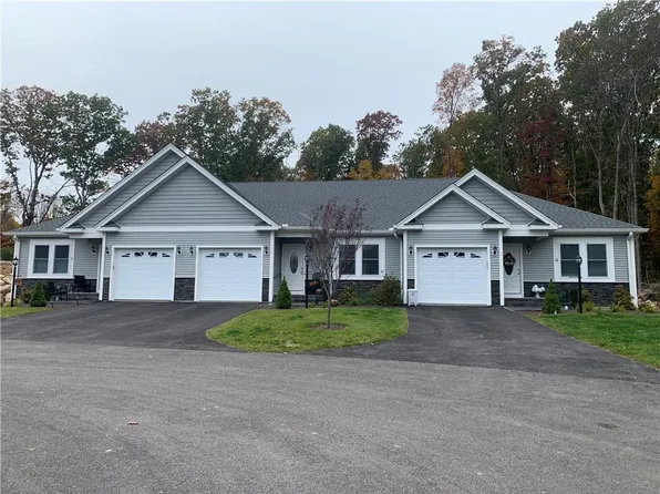 1520 Chopmist Hill Rd Unit 17, Scituate, RI 02857