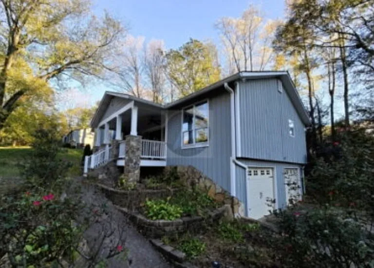 2312 Kilkenny Way NE — Photo 32