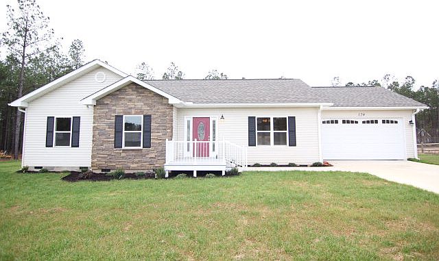 1st image of 129 Pine Dr
