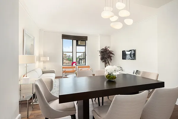 Sold by Compass | media 3