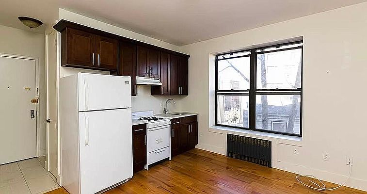 1st image of 567 E 22nd St #4B