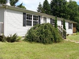 1st image of 21520 Meadville St