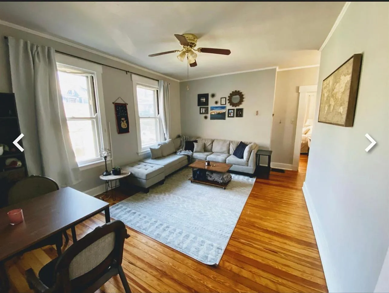 1 bed, $1,000 — Photo 2