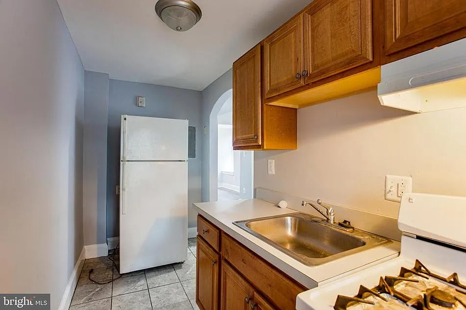 1 bed, 650 sqft, $1,300 — Photo 4