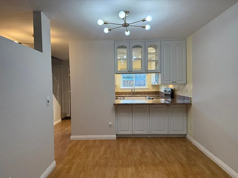 658 Racquet Club Cir — Photo 9