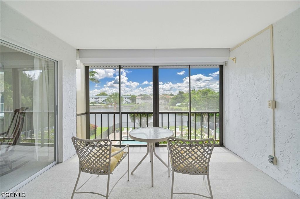 3030 Binnacle Dr APT 307, Naples, FL - More