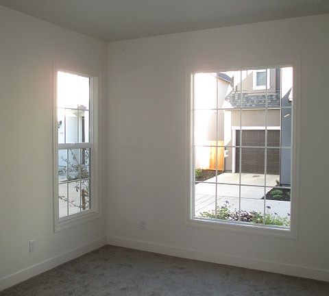 2nd image of 1116 London Pl