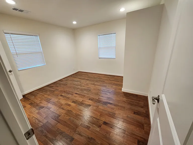209 Rolando Ave — Photo 12