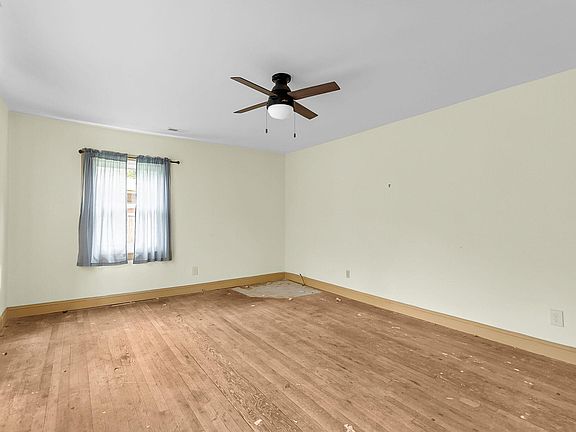 5th image of 5131 Butler St