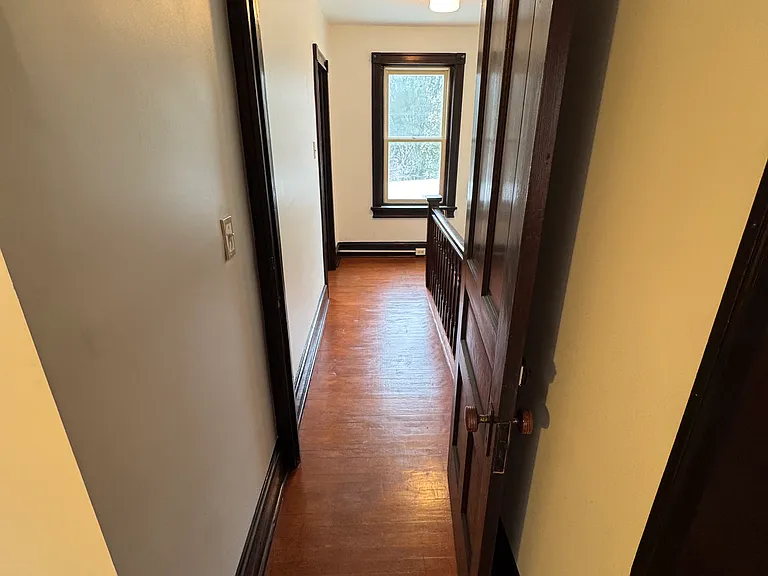117 Jackson St — Photo 26