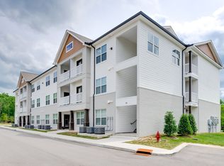 6411 Charlotte Road Cir #105, Nashville, TN 37209