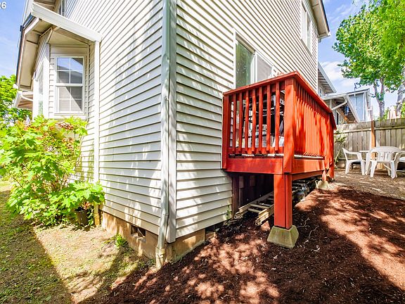 5th image of 1125 W 35th Way