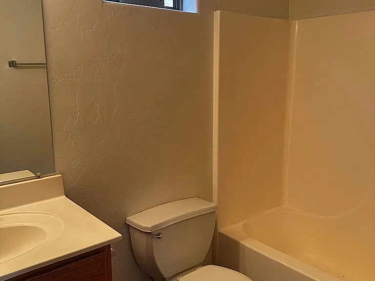 712 N Richey Blvd — Photo 3