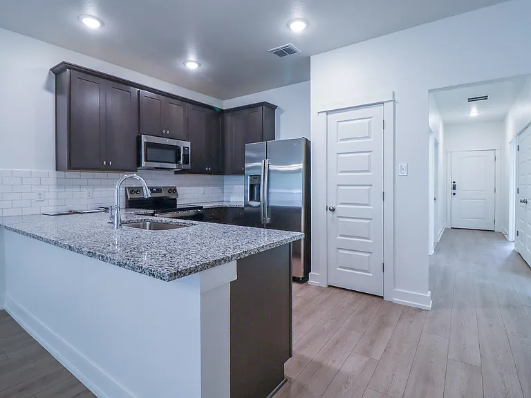 618 Campus St #1 — Photo 7