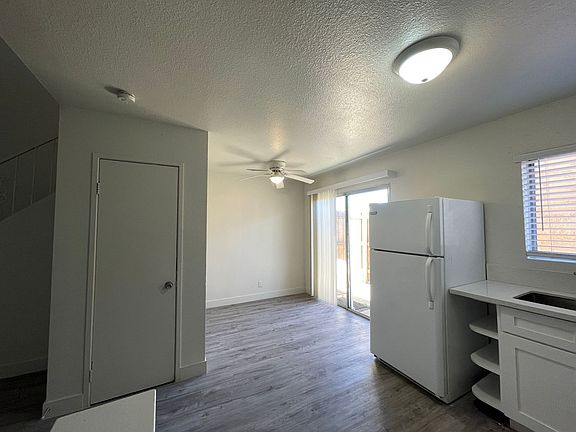 4th image of 5135 Golden Ln #A