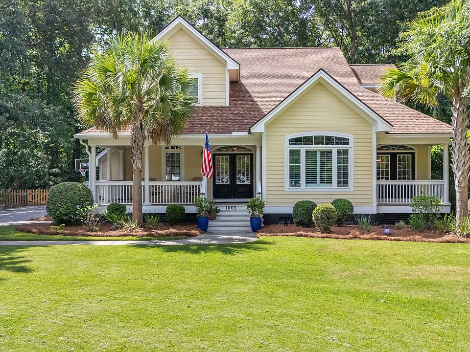 1st image of 1005 Island Crossing Dr