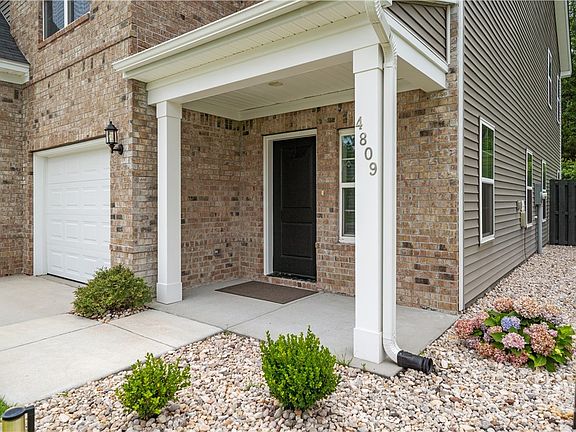 2nd image of 4809 Castleoak Drive