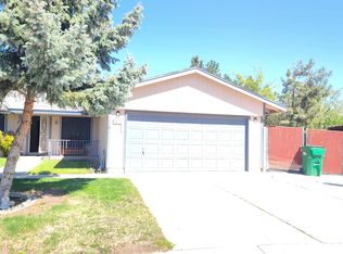 1418 Shady Oak Dr, Sparks, NV 89434
