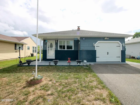 77 Bonaire Drive, Toms River, NJ 08757