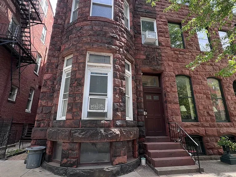 1211 N Calvert St — Photo 1
