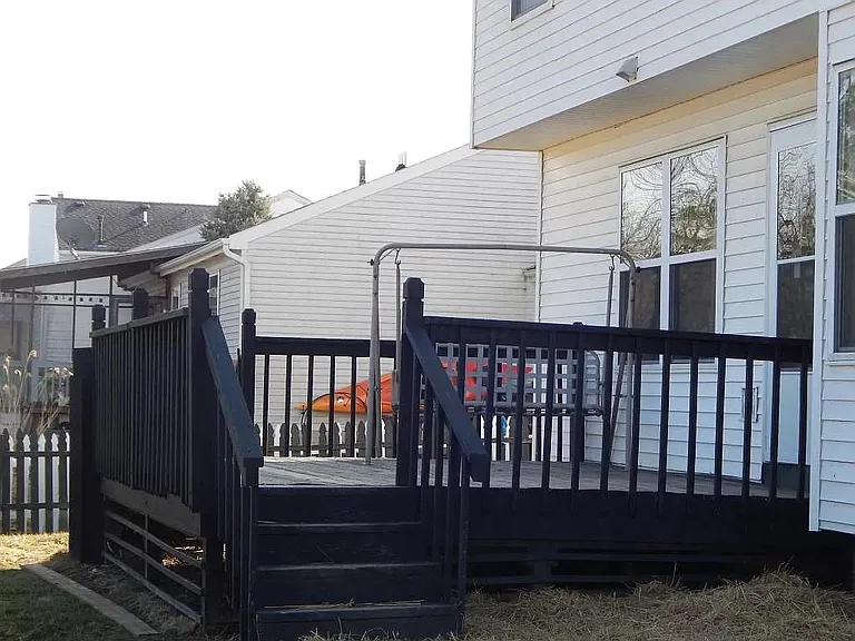 3542 Patcon Way — Photo 31