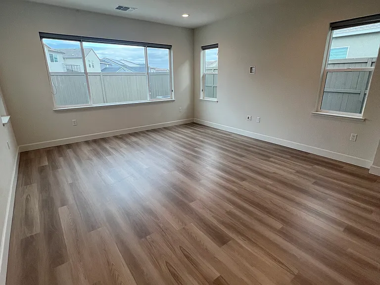 4202 Randa Way — Photo 5