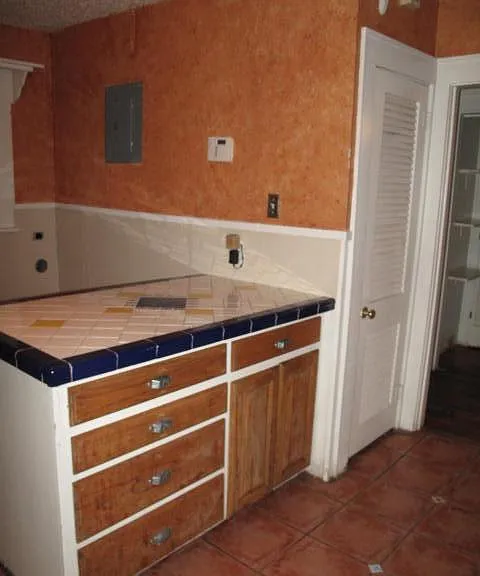 KItchen island for extra counter and drawer space