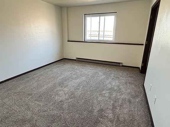 4th image of 253 S Ridge St #3