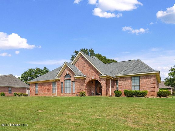 3rd image of 1130 Windrush Ln