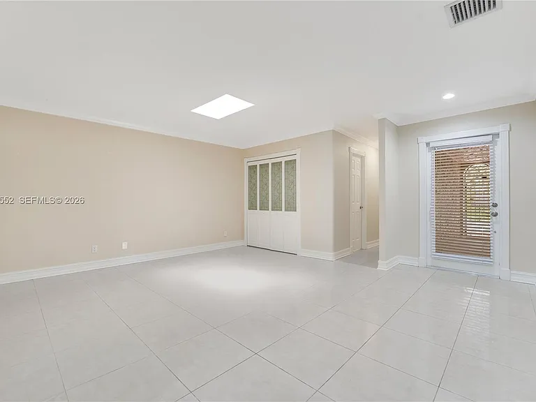 3719 Estepona Ave #18A1 — Photo 4