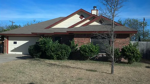 1805 Ledgestone Dr Photo 1