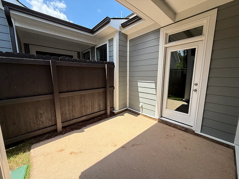 10211 Rainier Trail Dr NW — Photo 49