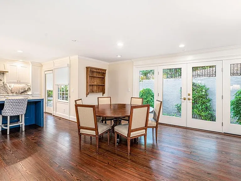 575 Peachtree Battle Ave NW — Photo 5