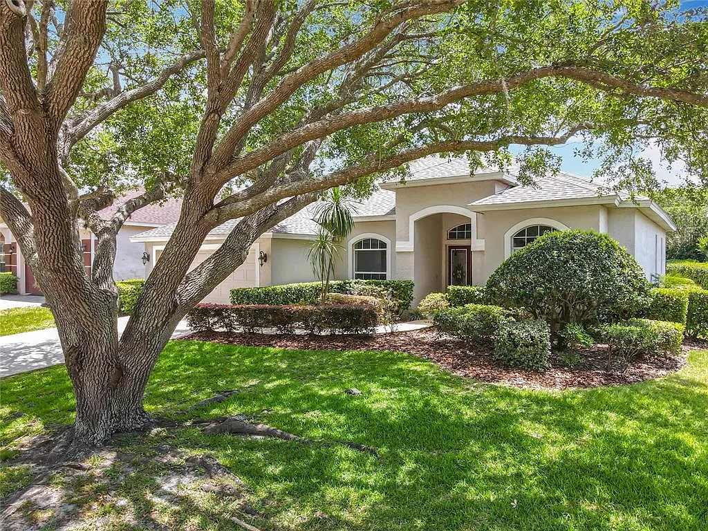 3 bed, 3.5 bath, 1921 sqft, $3,250 — Photo 3