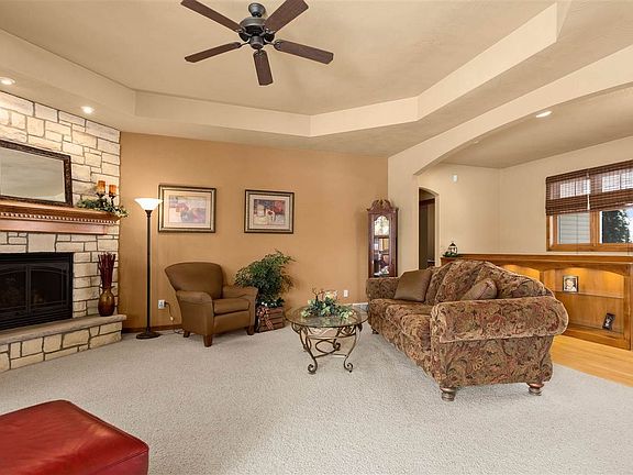3rd image of 1528 Kingswood Dr