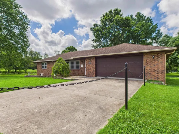 1024 Cedar St, Mountain Home, AR 72653