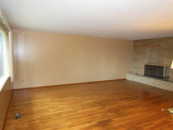 5th image of 5823 N Drumheller St